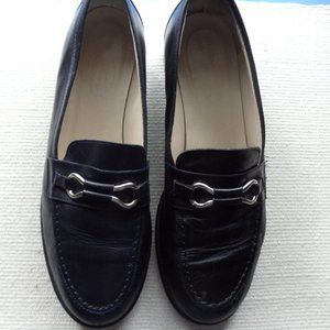 Talbot's sz9 Black Leather Loafer w/Rubber Soles Comfort & Secure Walking Soles